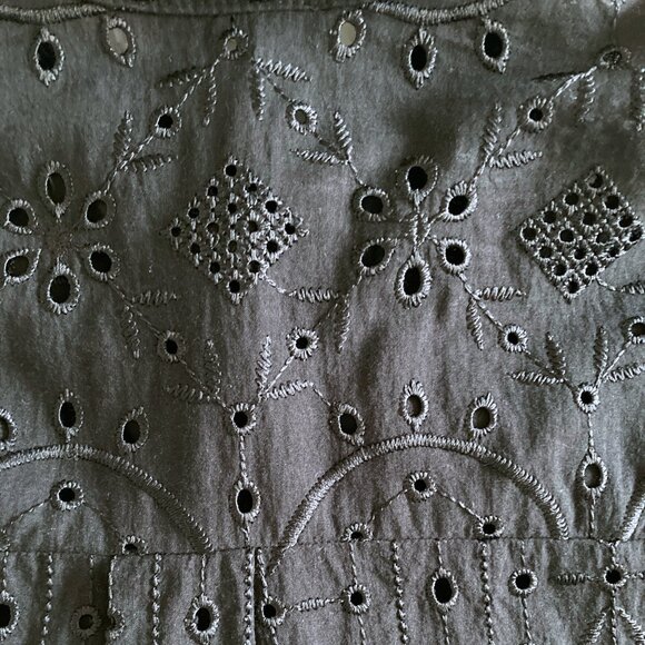 ✨SUMMER SALE✨ Black Oversized Lace Short-Sleeve Top - Small - Picture 3 of 4